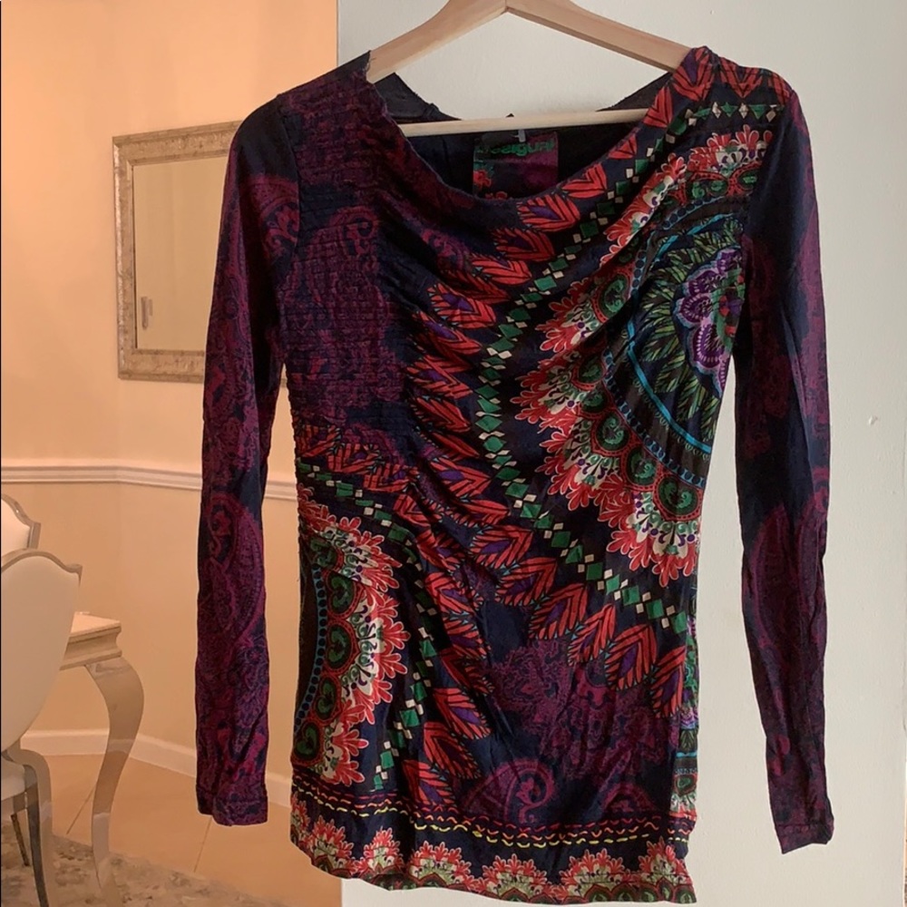Desigual long sleeve sz Medium 💋